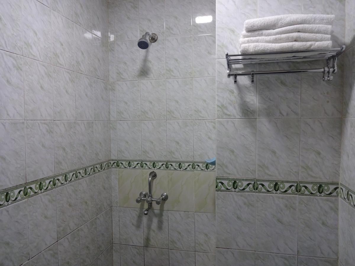 Hotel Sai Baga Bagian luar foto